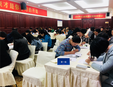 培养复合型人才，塑造职业化团队 | 易高商学院《精英店长导购特训营》圆满结束