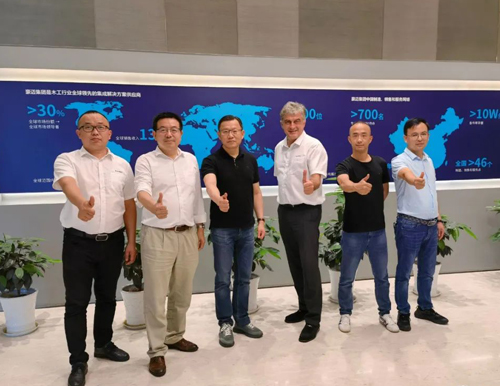  精工智造 | 易高家居增购德国豪迈激光封边机，助力品质升级！